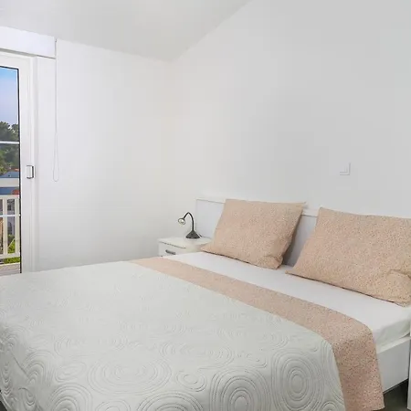 With A Parking Space Hvar - 11681 *