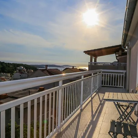 Apartman With A Parking Space Hvar - 11681 *